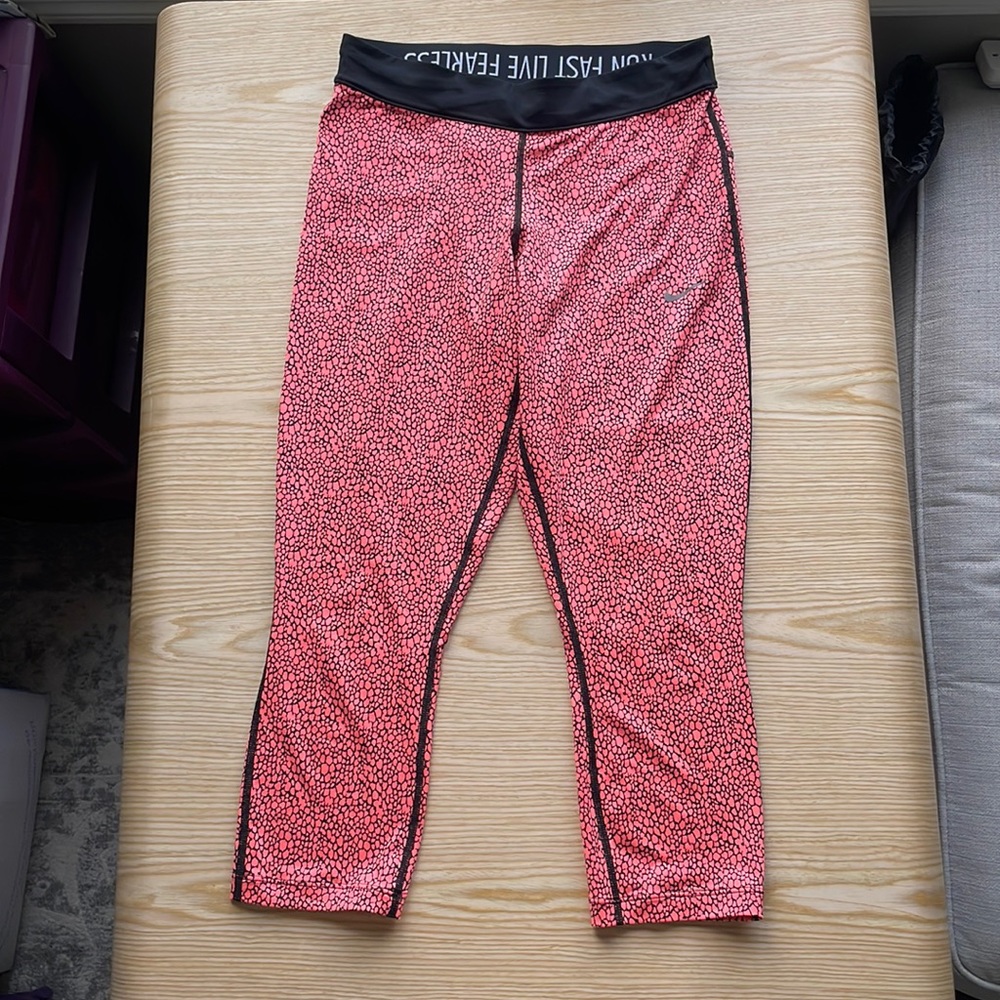 Nike Crop Leggings